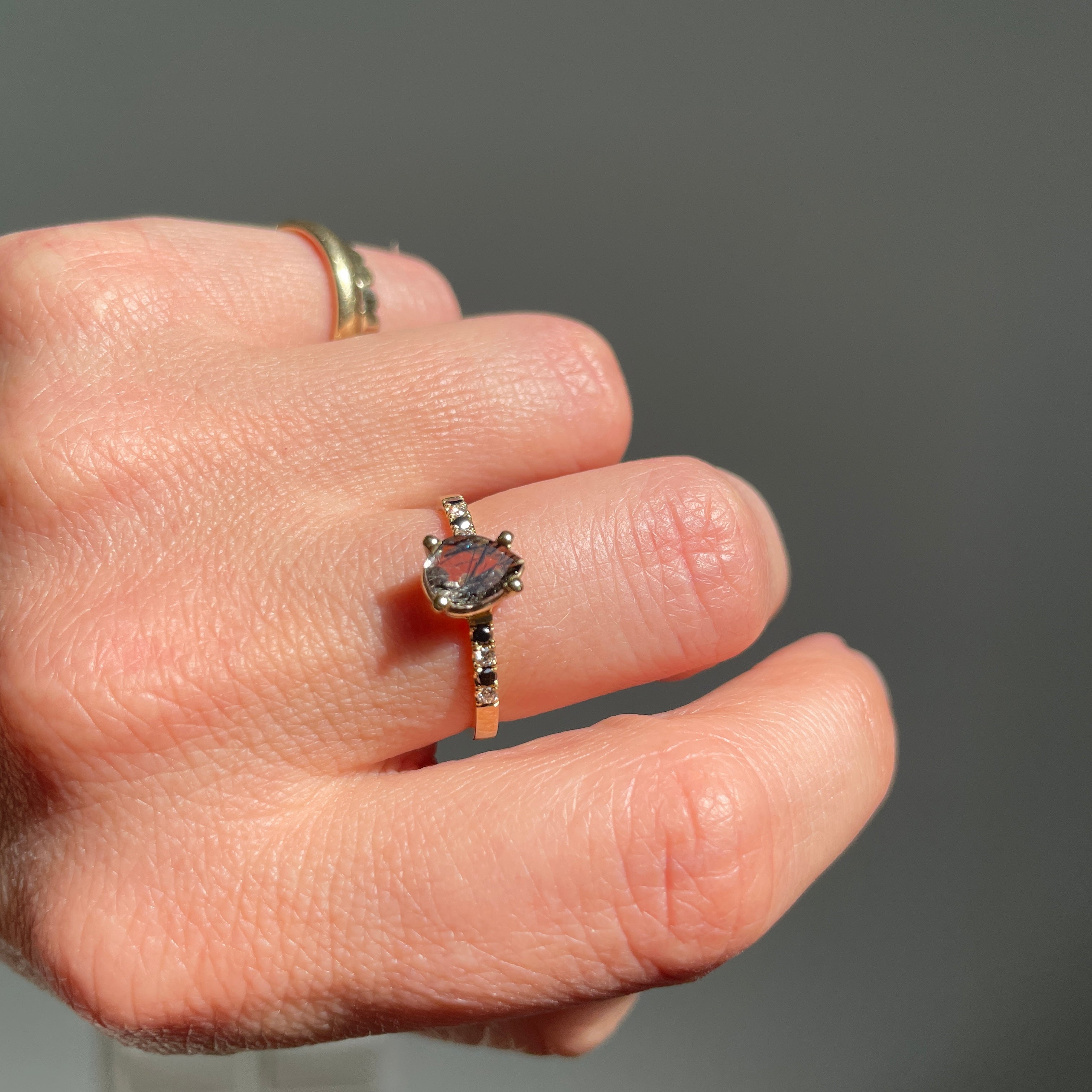 Ring 14k black & white