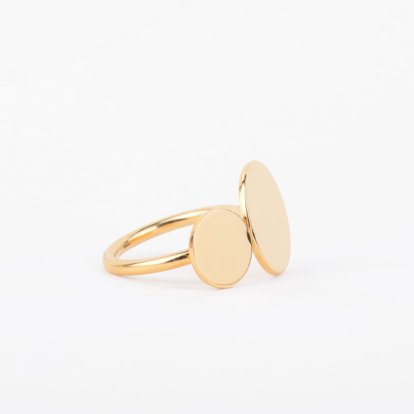 Ring horizon