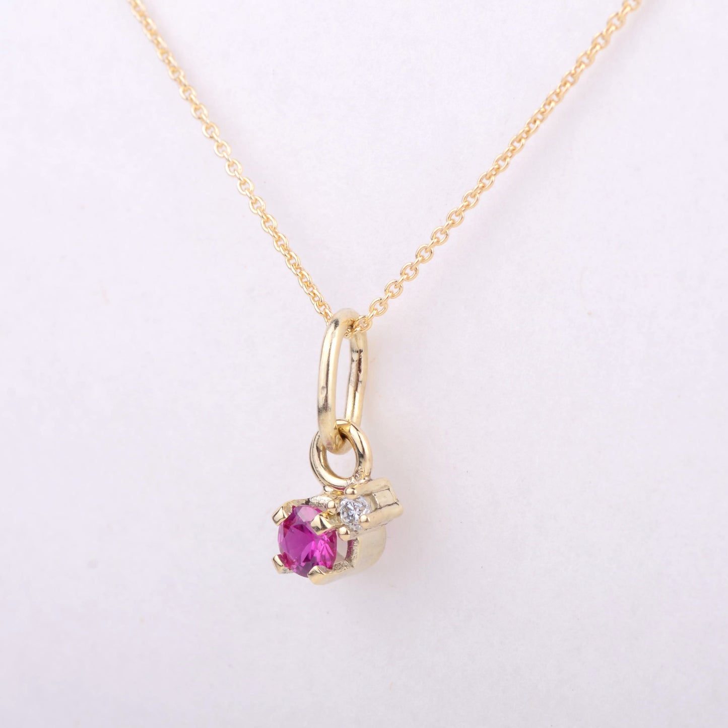 Pendant 14k raspberry diamond