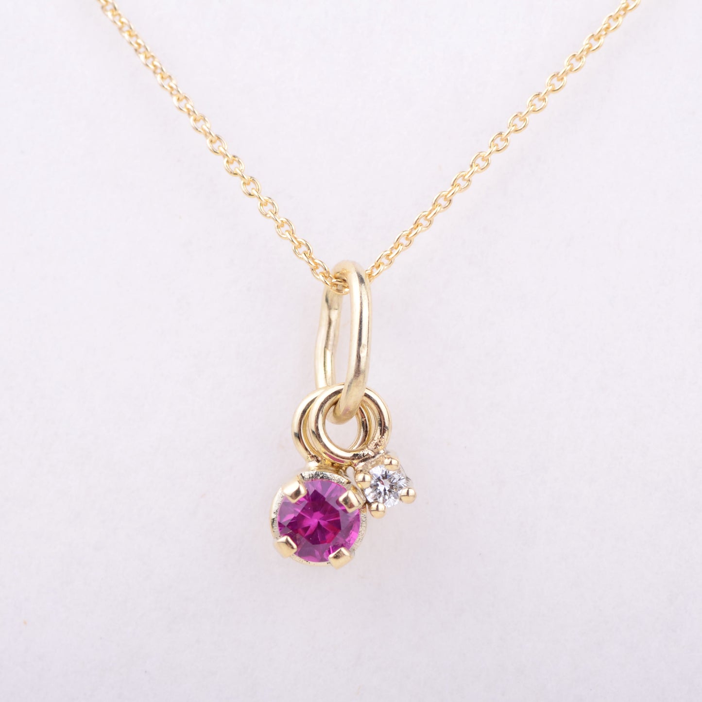Pendant 14k raspberry diamond
