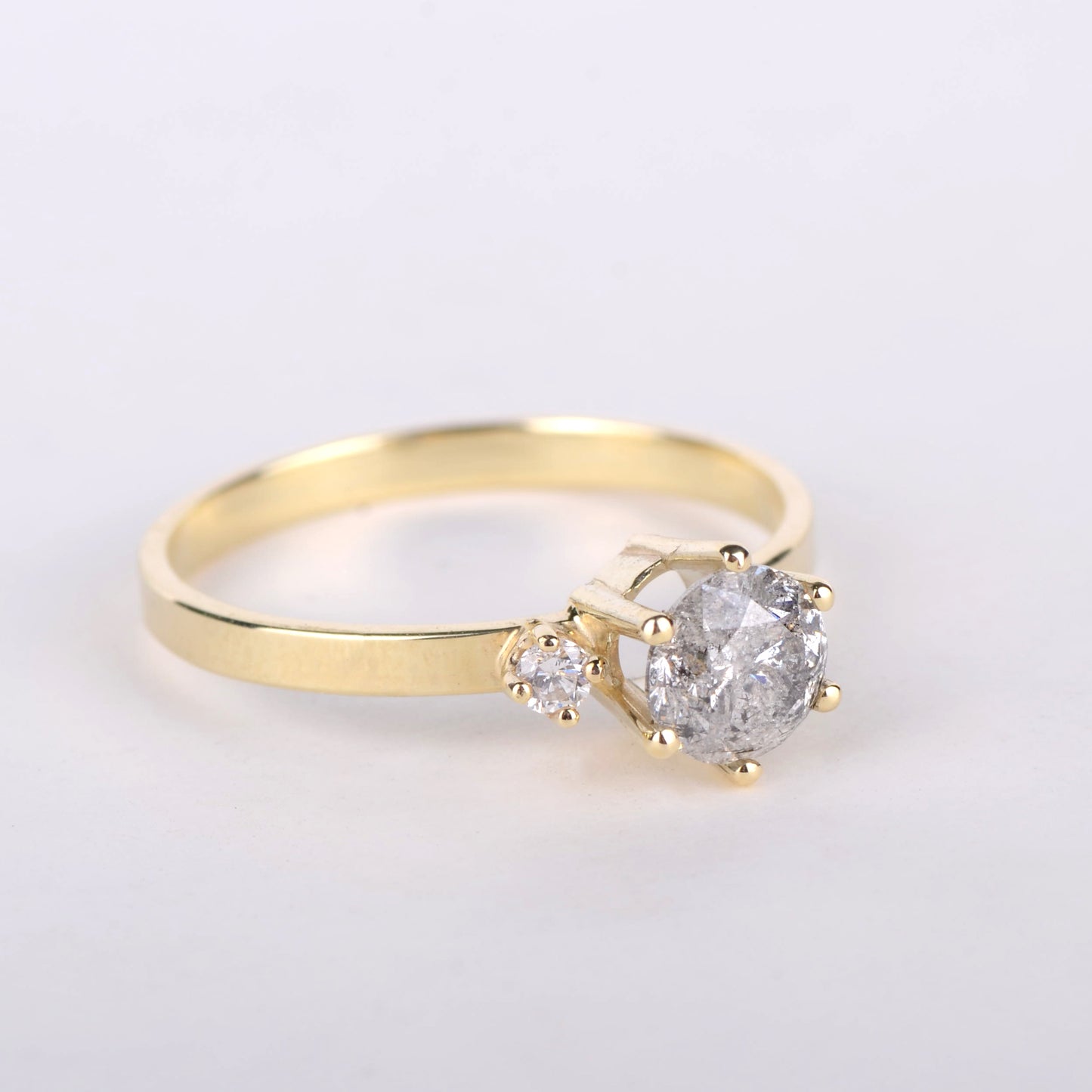 Ring 14k galaxy diamond