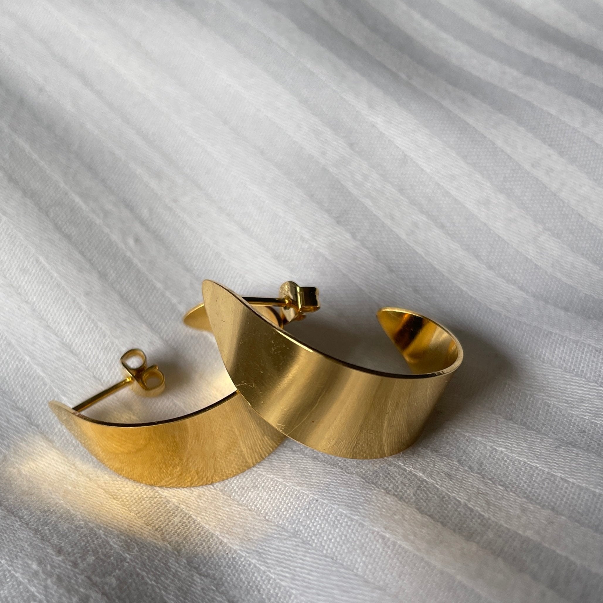 Earrings aida
