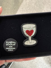 Broche love the wine