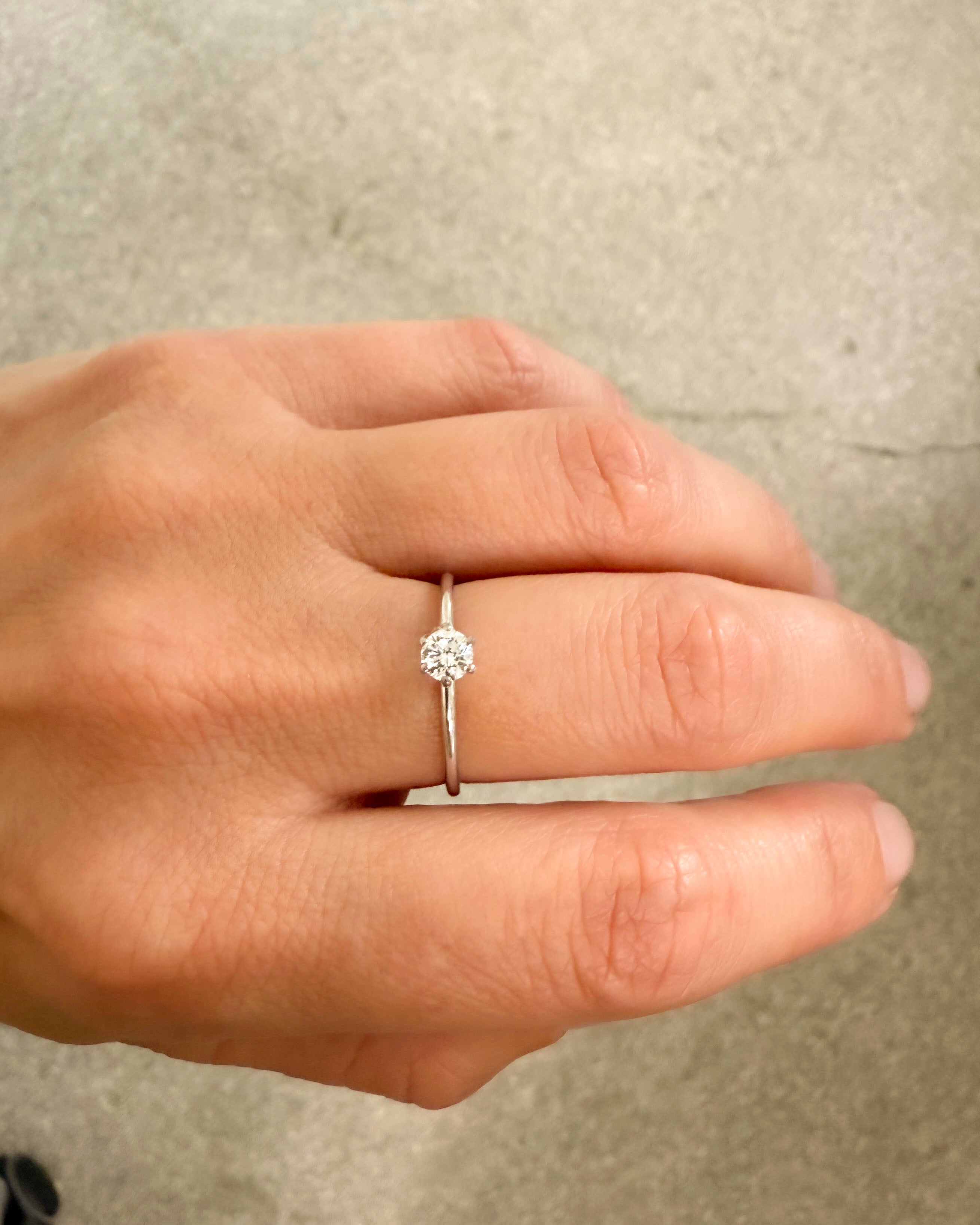 Ring 14k infinite brilliance witgoud