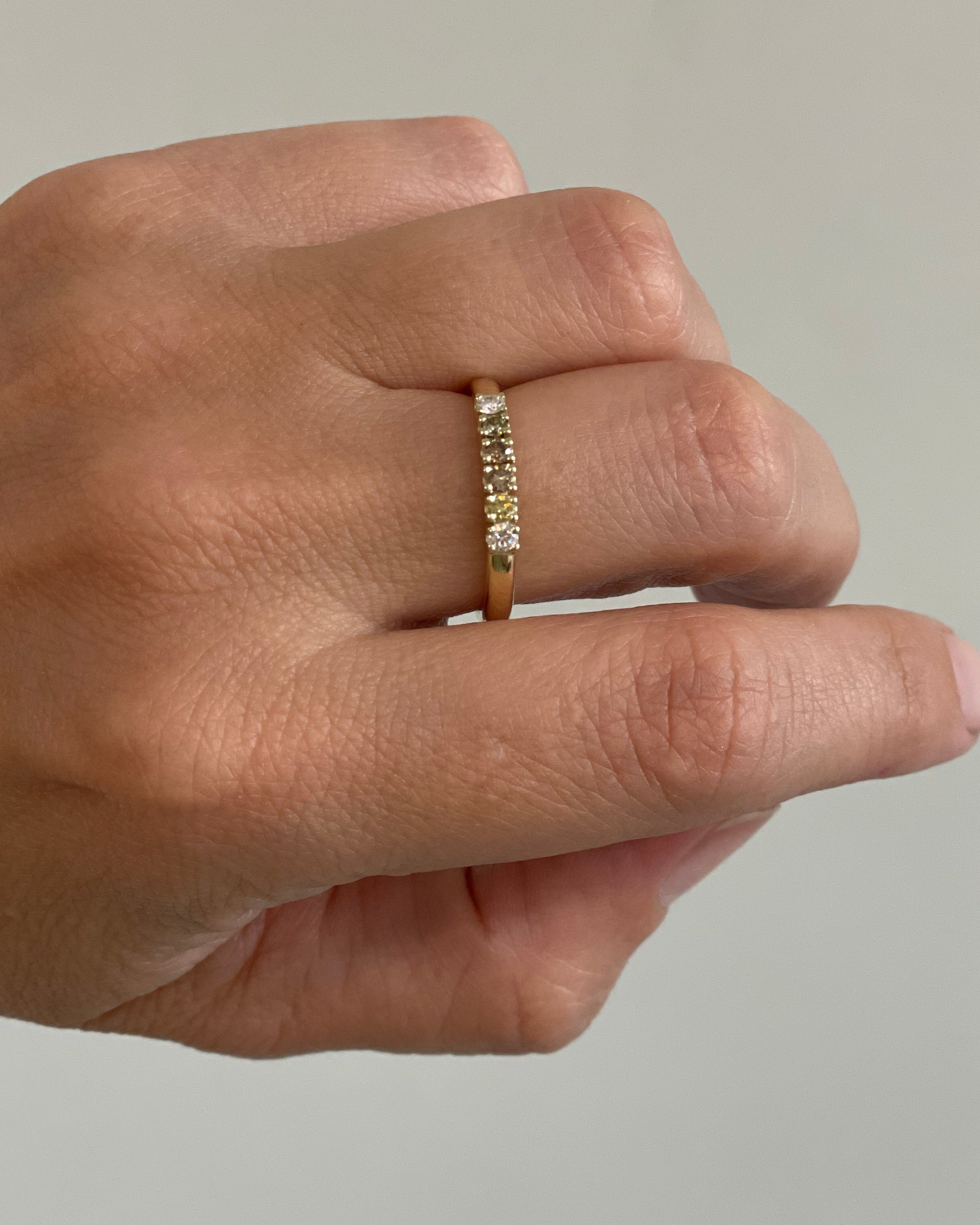 Ring 14k fall diamonds