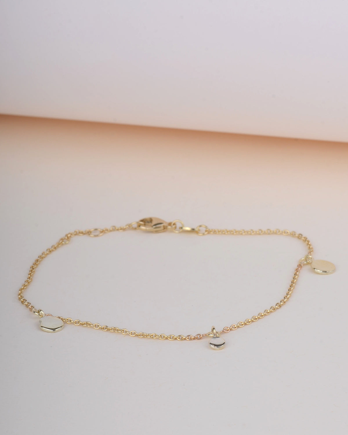 Charmed armband 14k