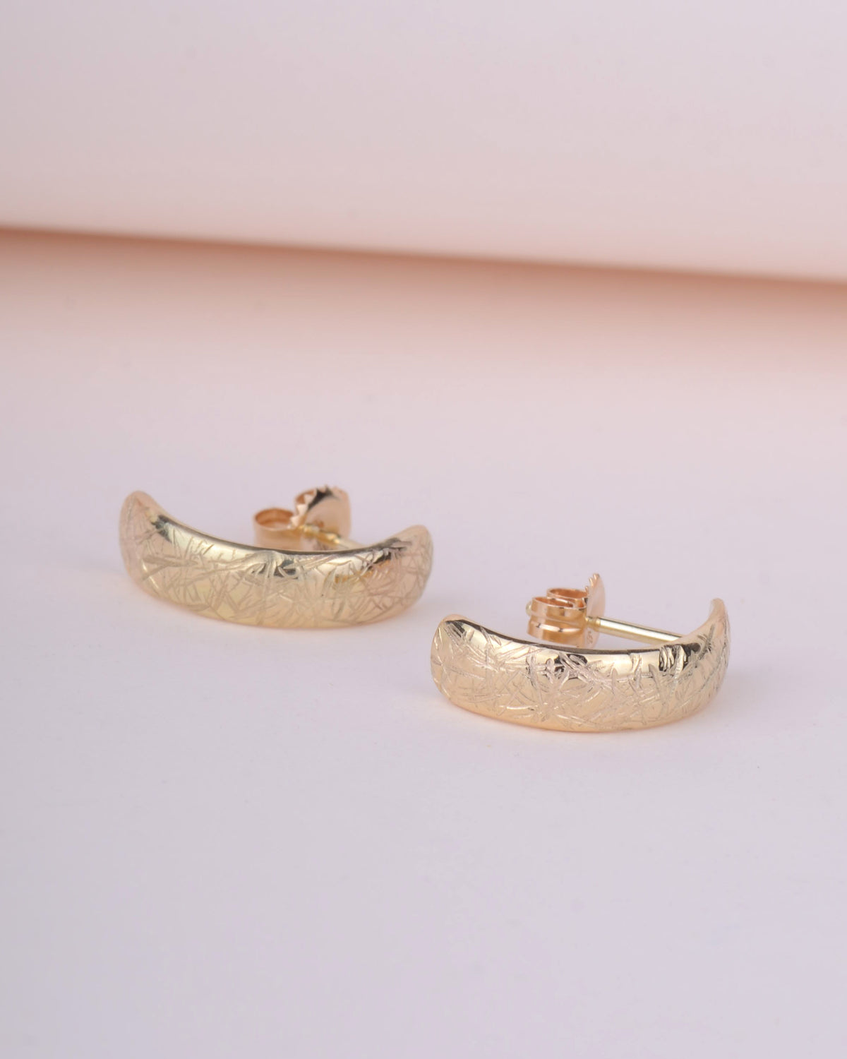 De Harriet Tubman oorbellen 14k
