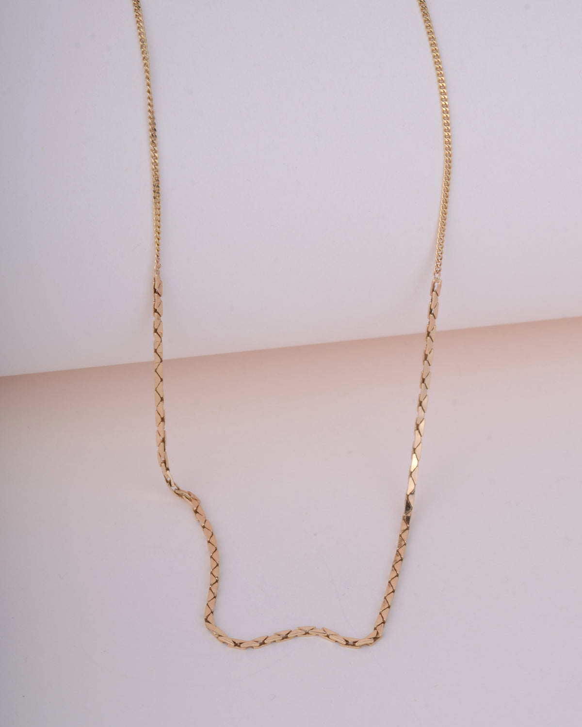 De Lucille Ball ketting 14k