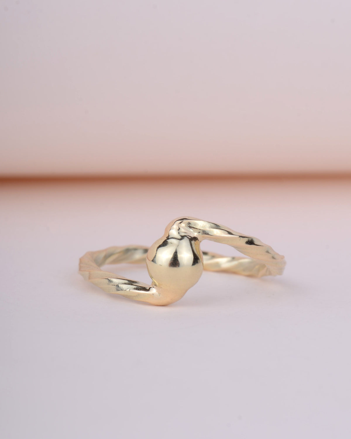 De Simone de Beauvoir ring 14k
