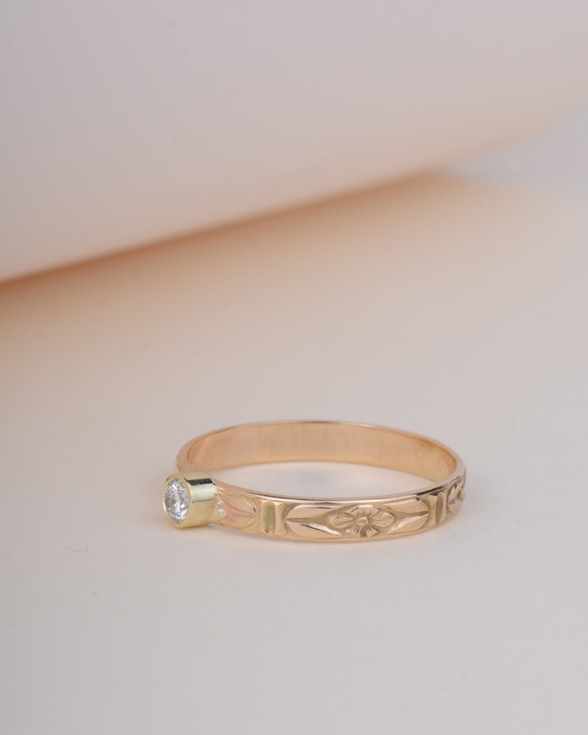 Floral vintage ring 14k