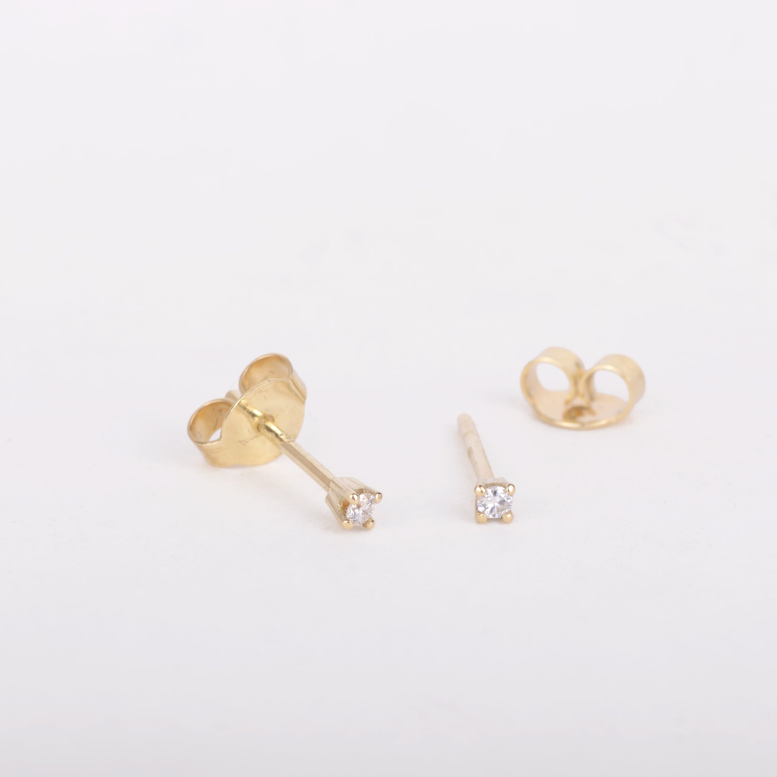 Oorbellen 14k diamond petite studs