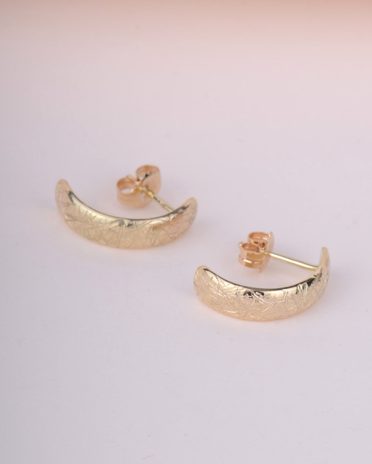 De Harriet Tubman oorbellen 14k