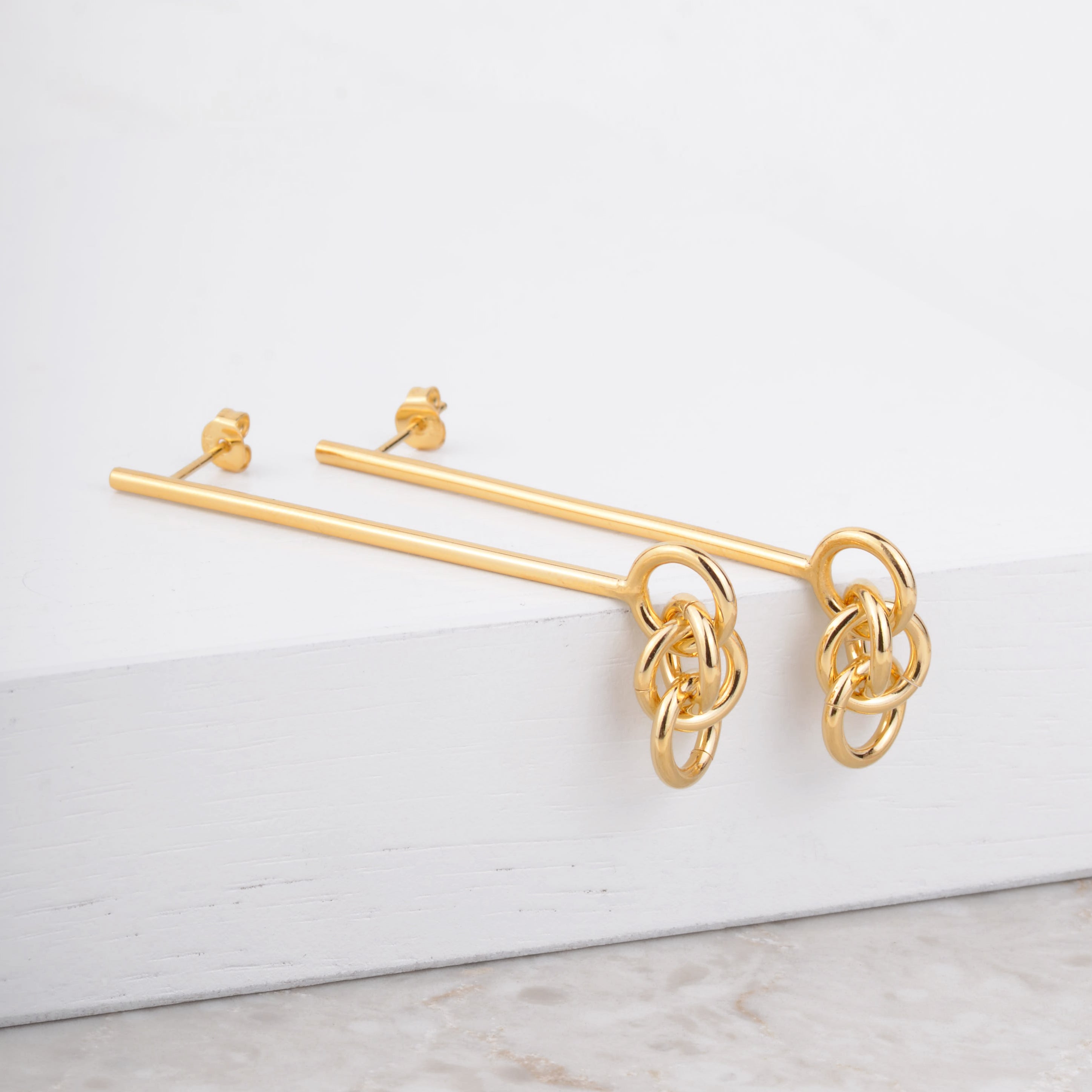 Earrings detangle