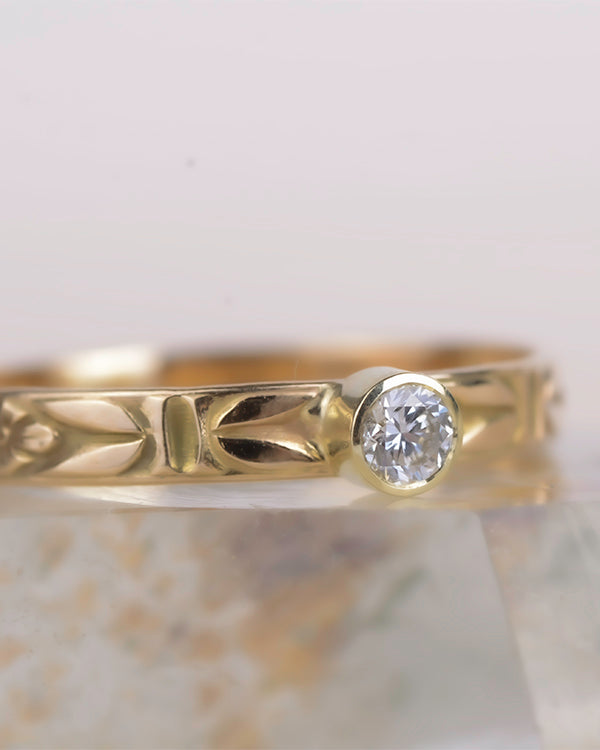 Floral vintage ring 14k
