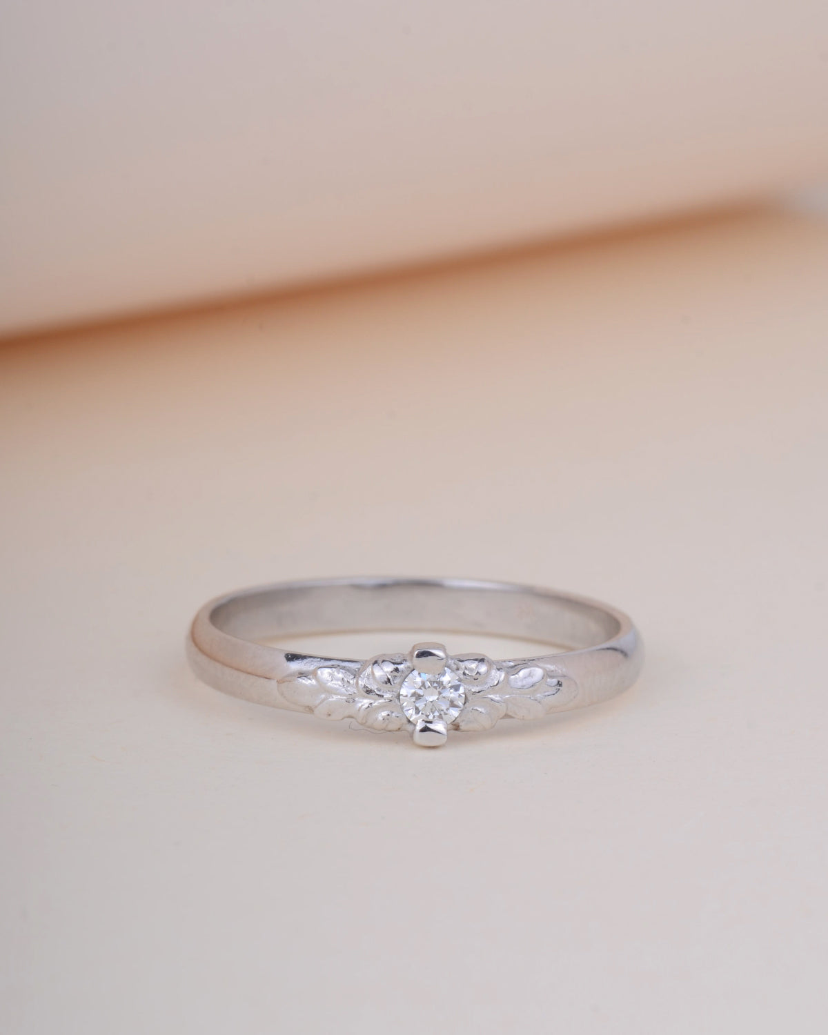 Ring 14k white flower