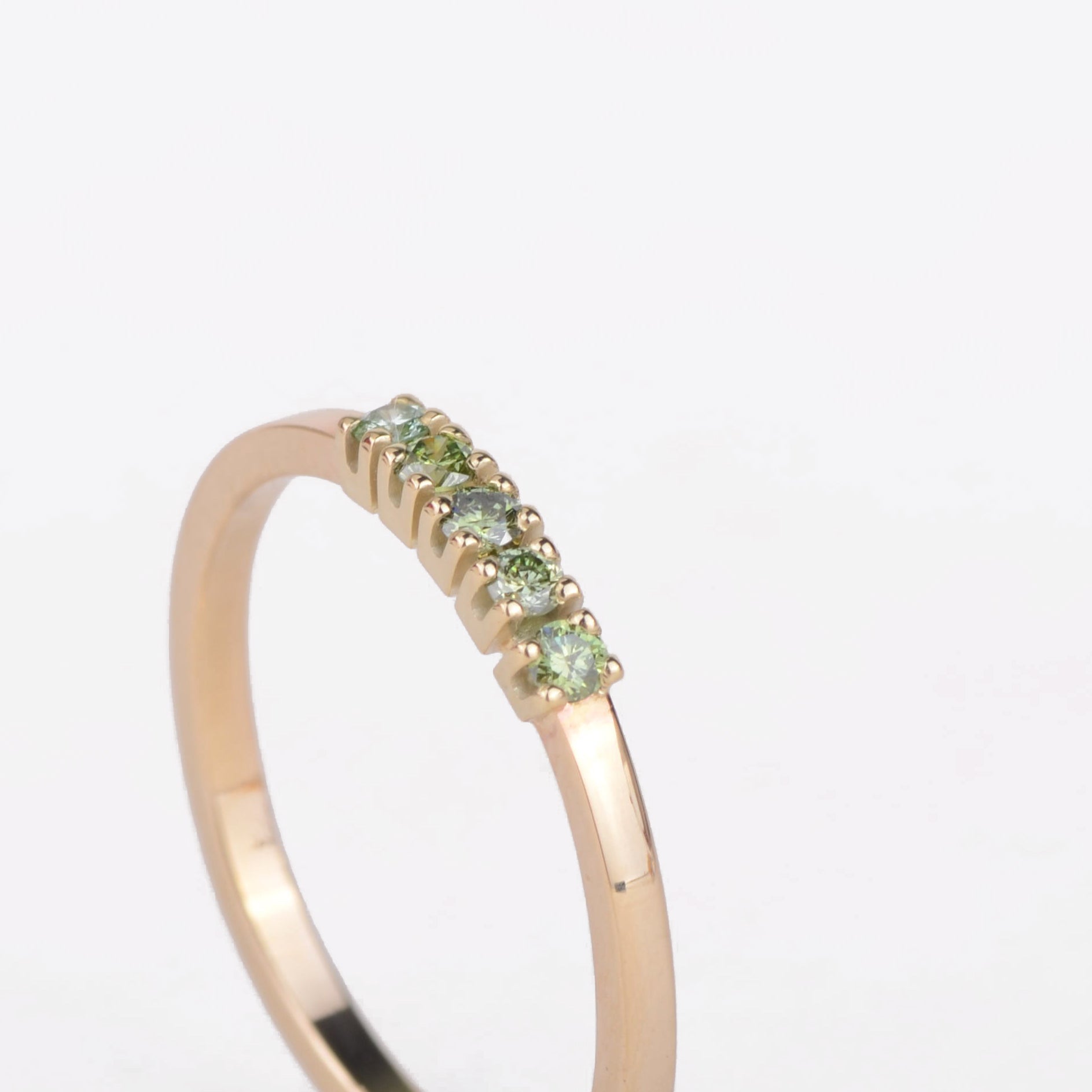 Ring 14k apple green