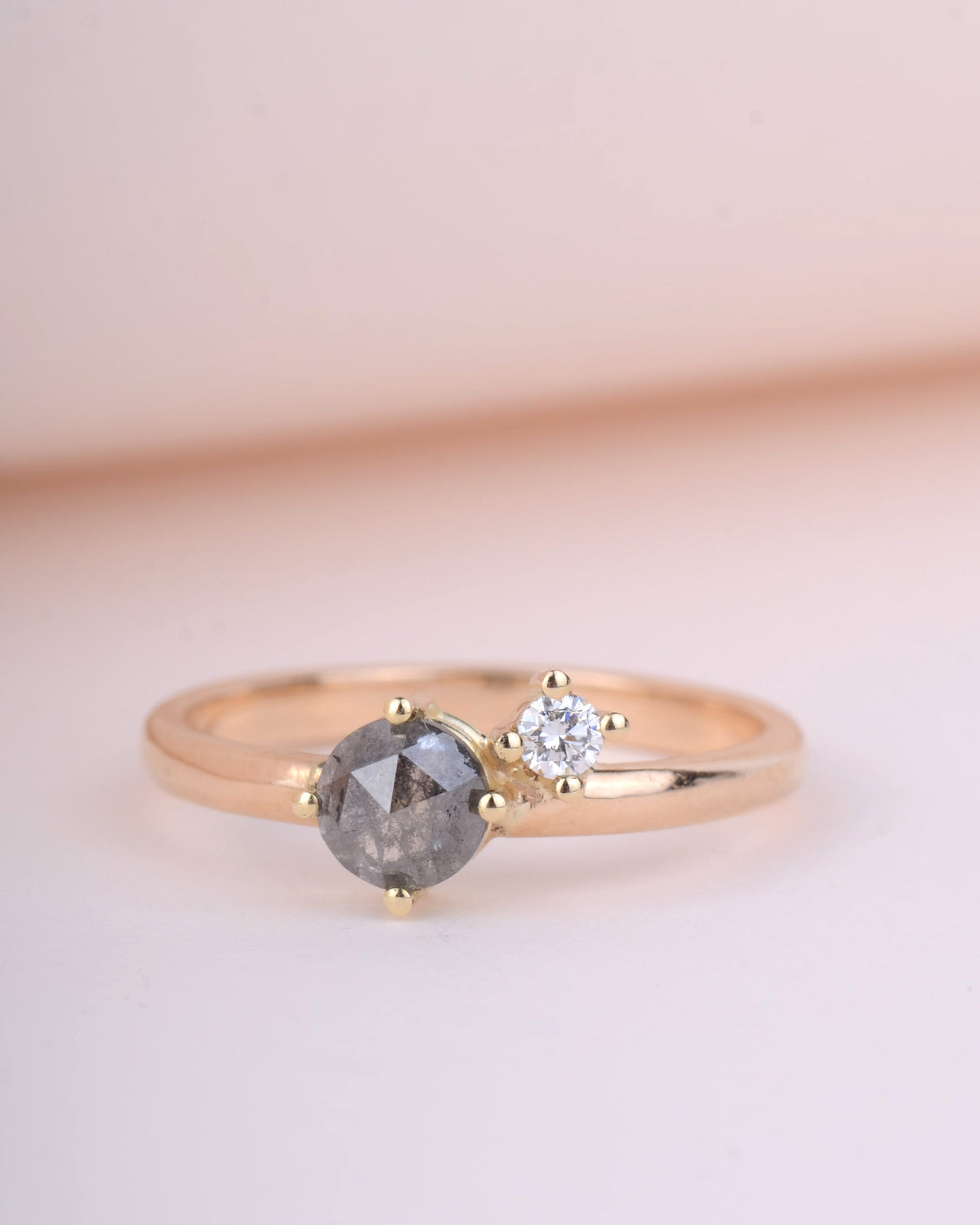 Stardust ring 14k