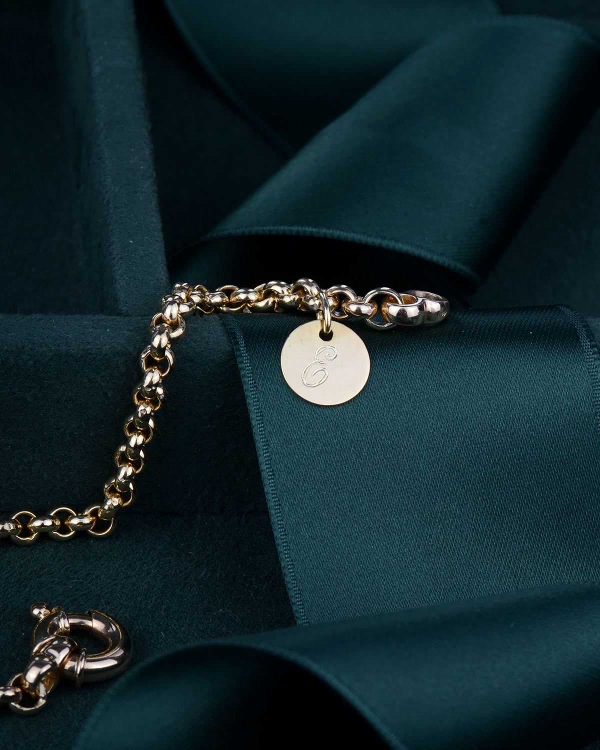 Signature hanger 14k