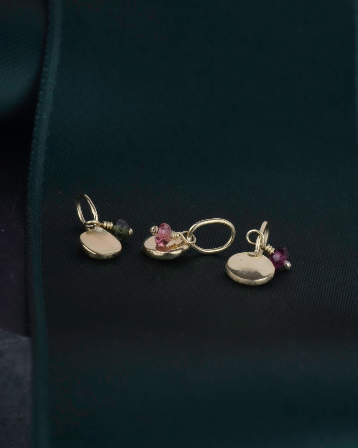 De Aletta Jacobs hanger 14k