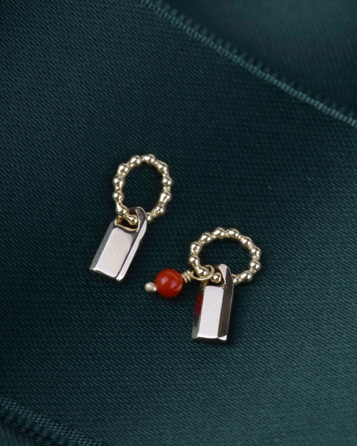 De Chien-Shiung hanger 14k