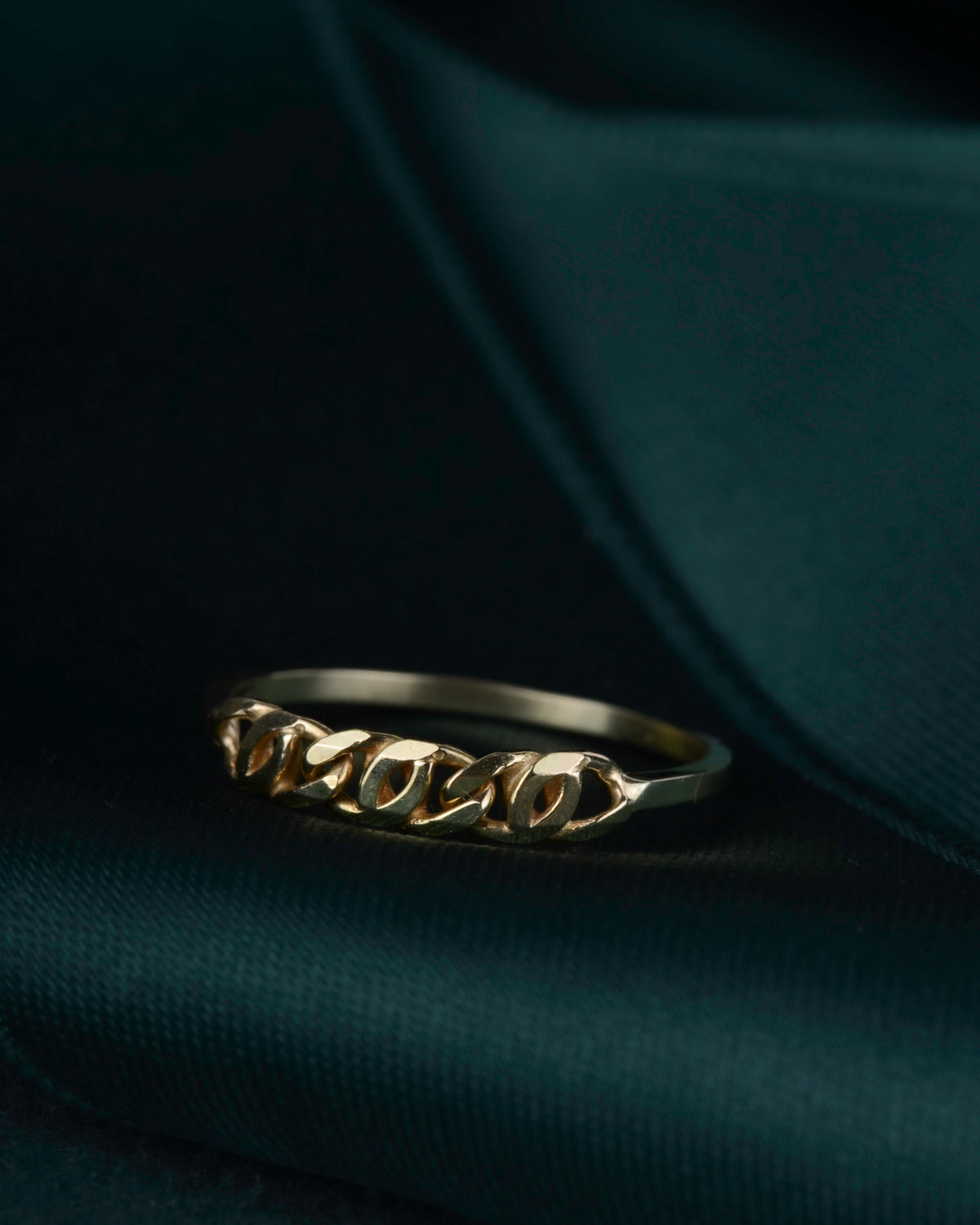 De Minerva ring 14k