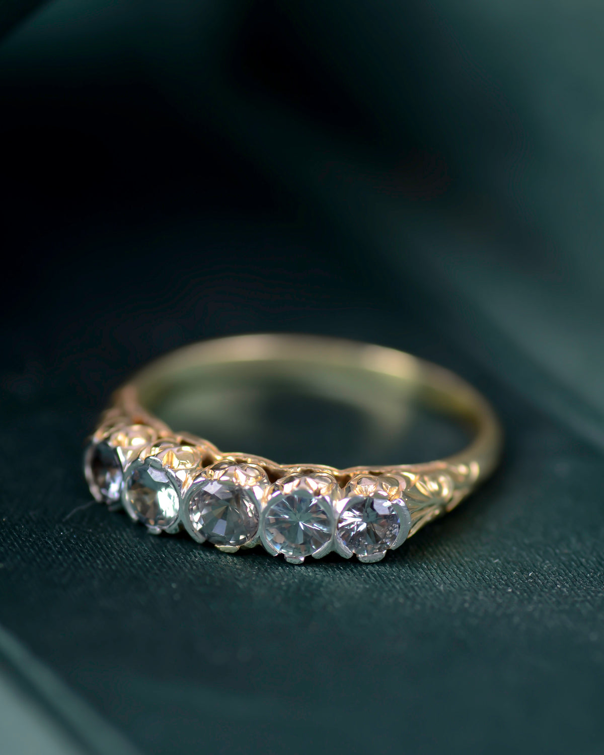 The Christina ring 14k