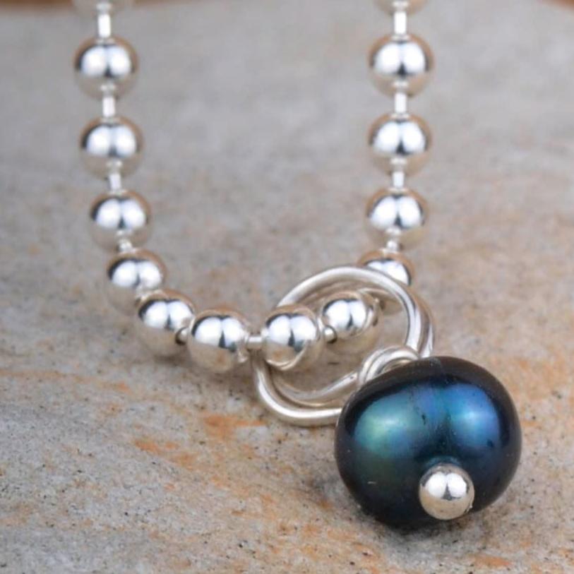 Ketting black pearl