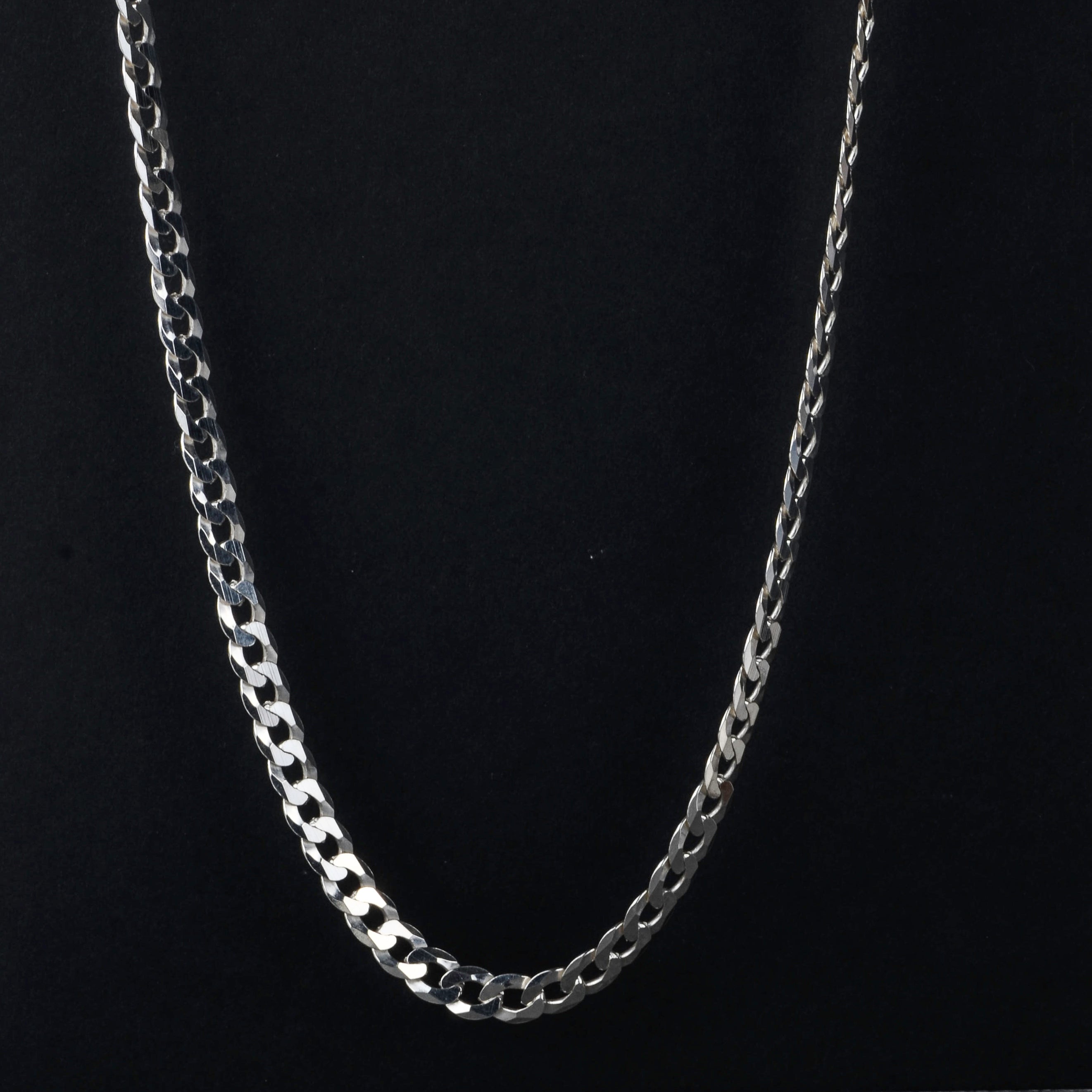 Necklace flat chain