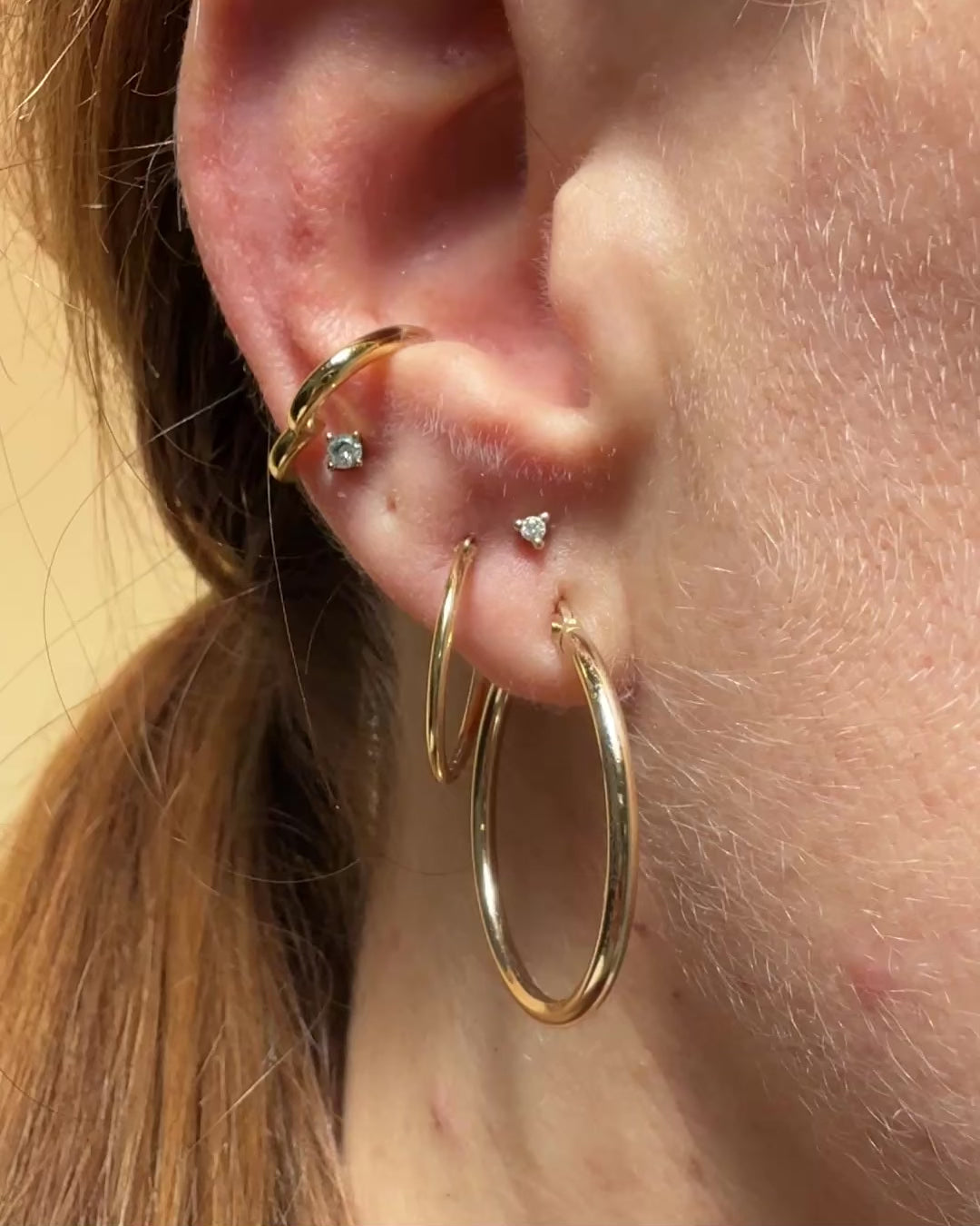 Video laden: Oorbellen everyday hoops 14k