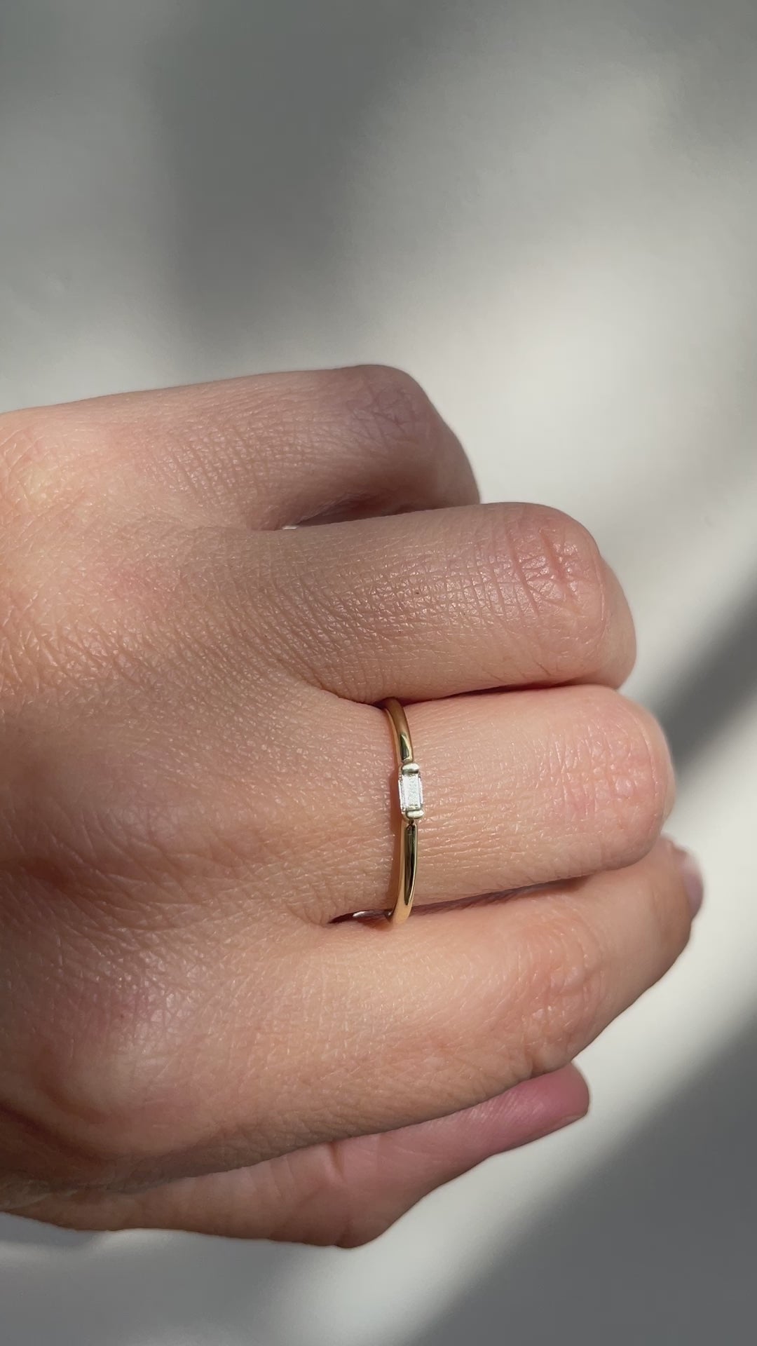 Load video: Ring 14k pure lab grown