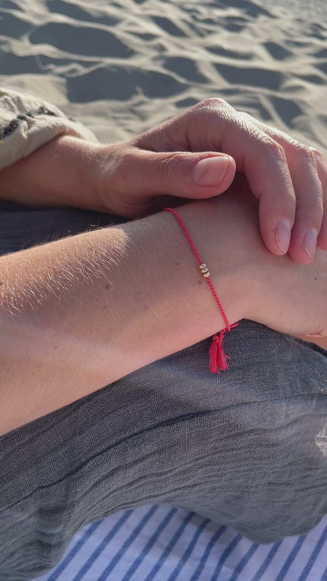Video laden: Armband trinity