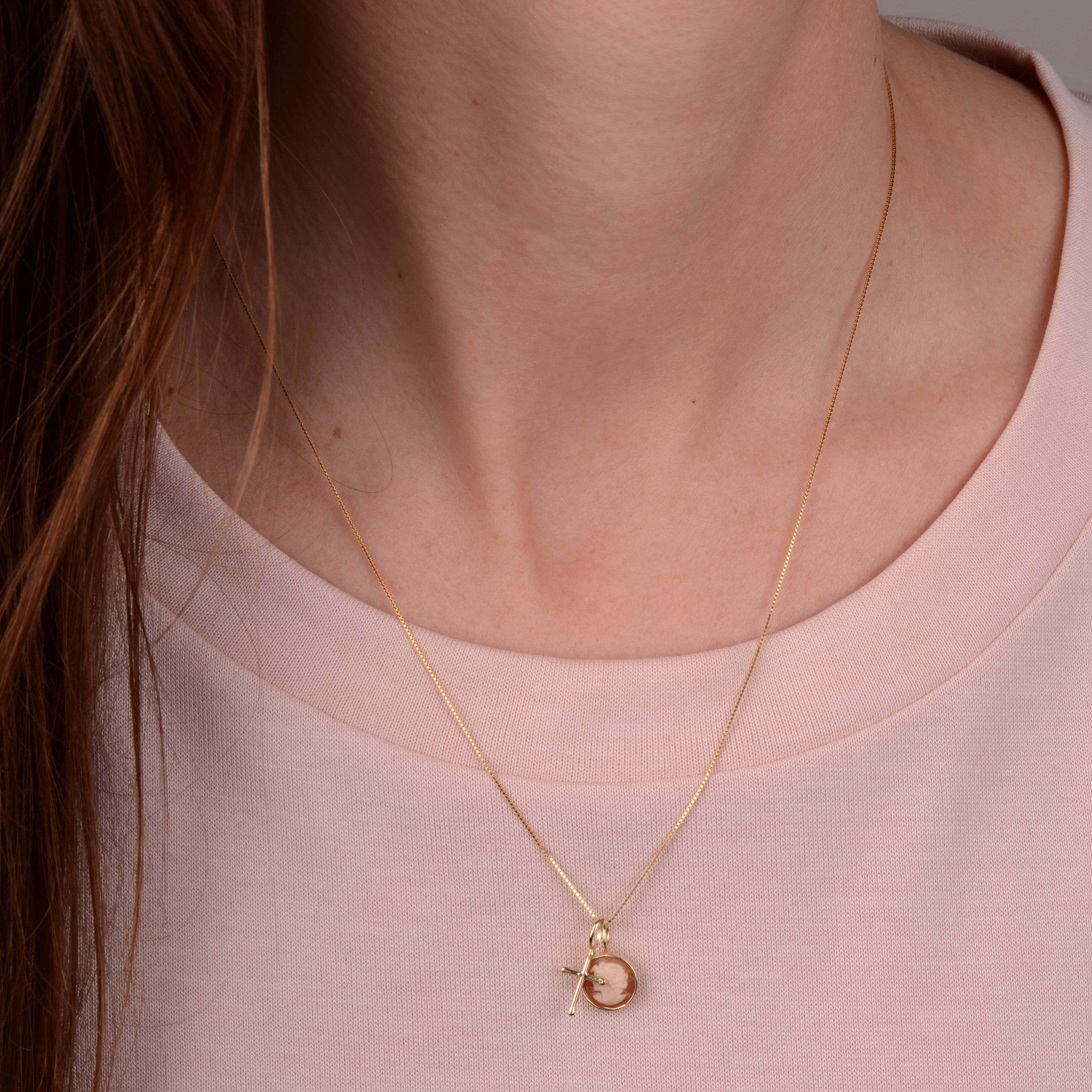 Hanger 14k believe
