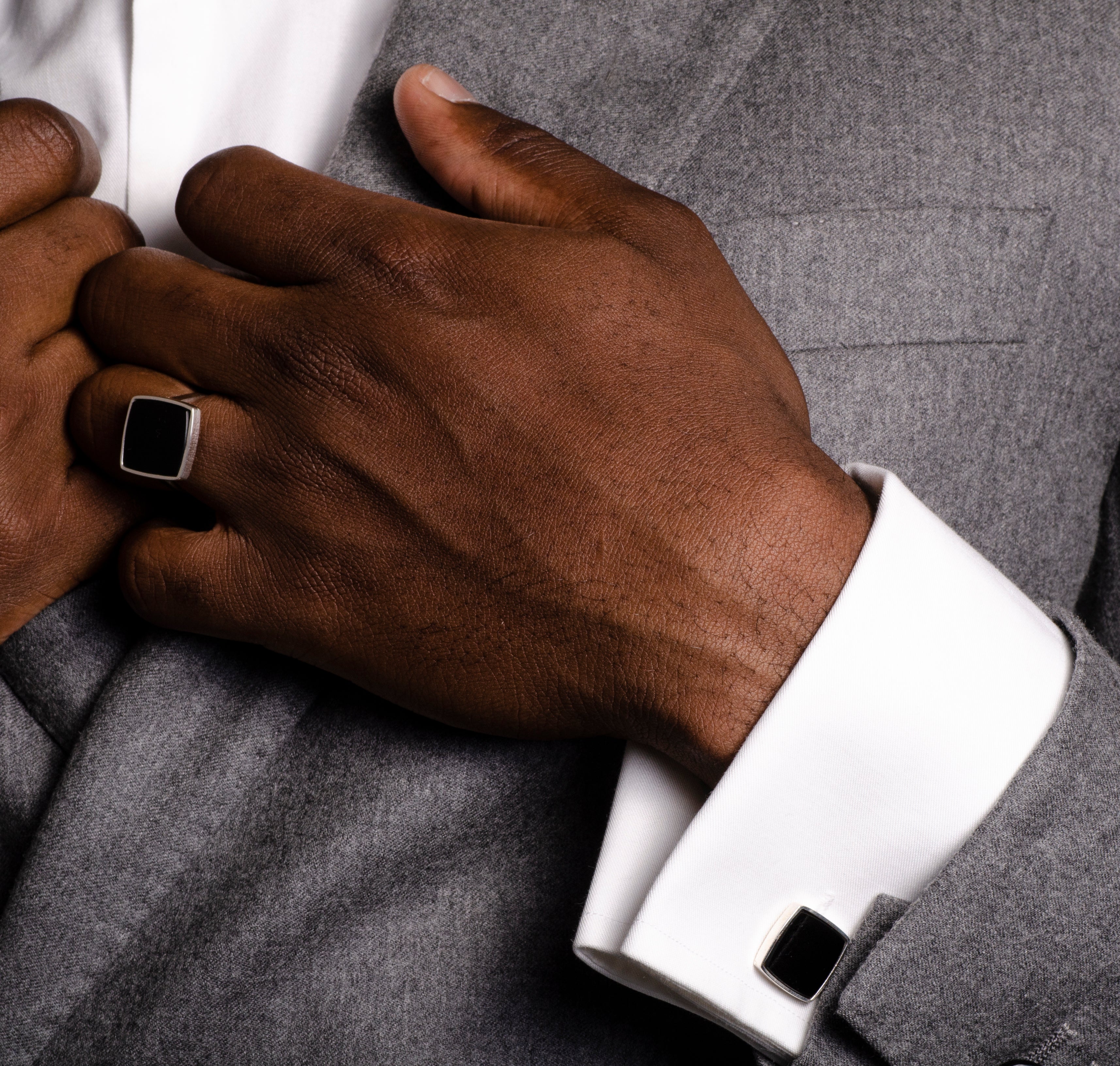 Ring mister onyx