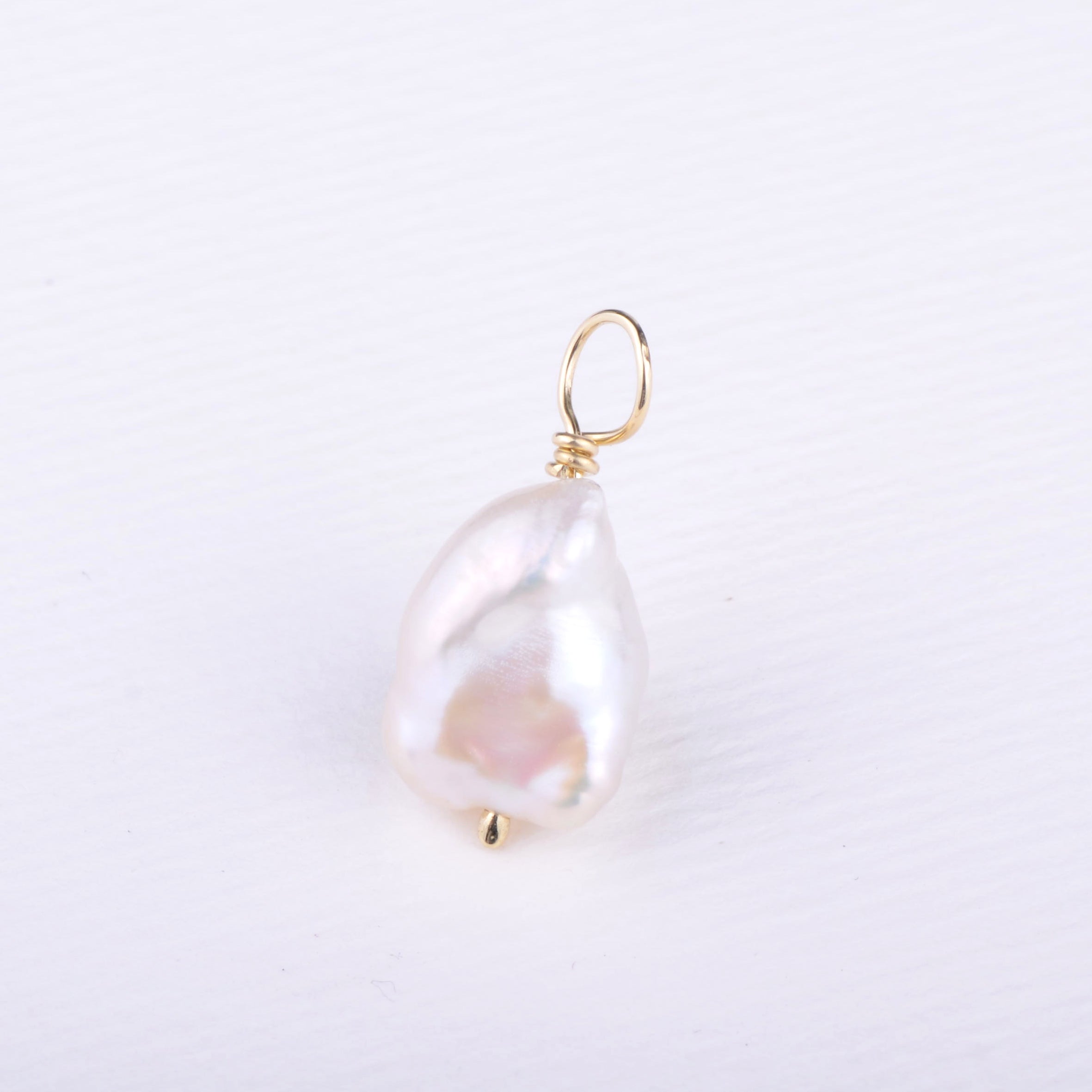 Pendant 14k keshi