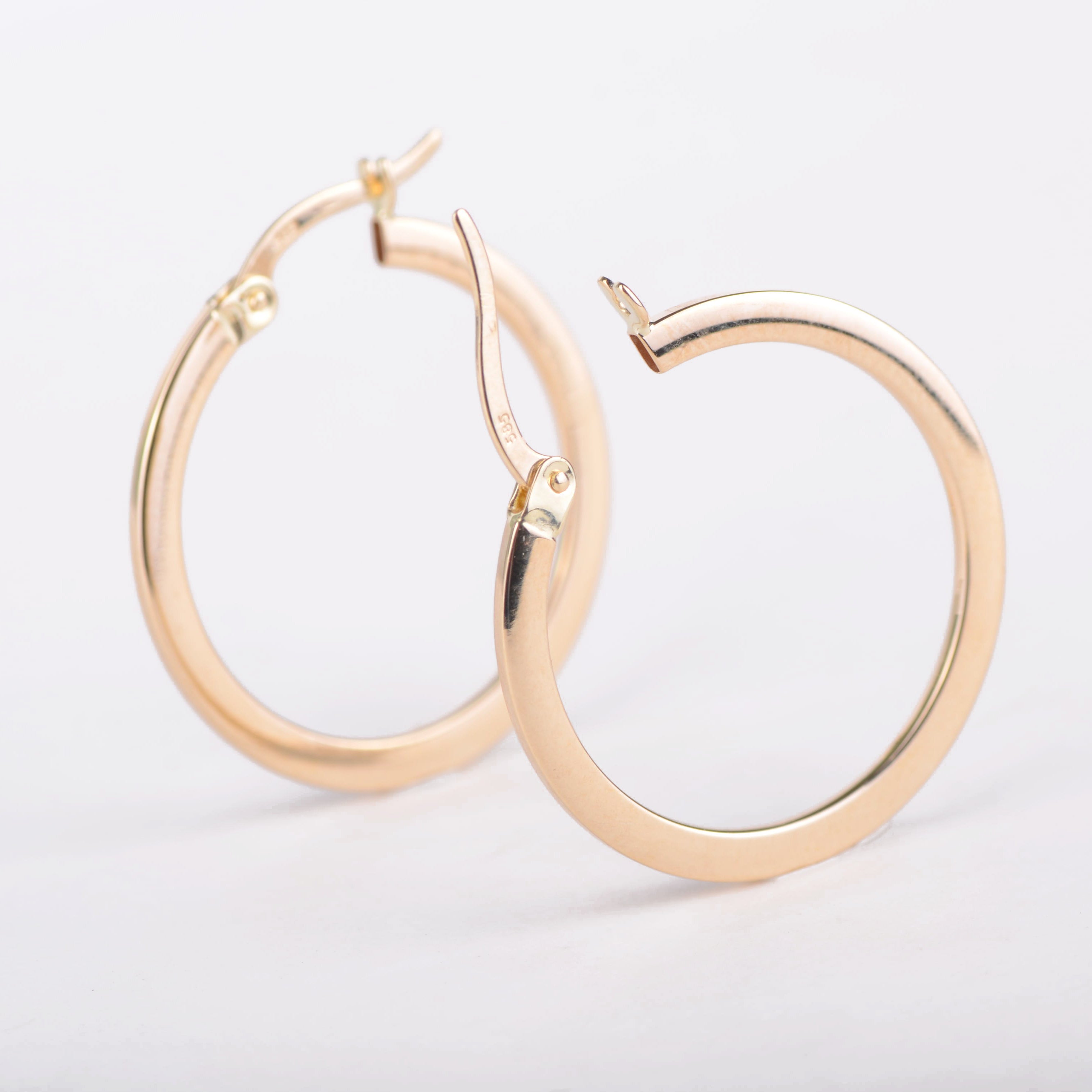 Earrings 14k whoopi!