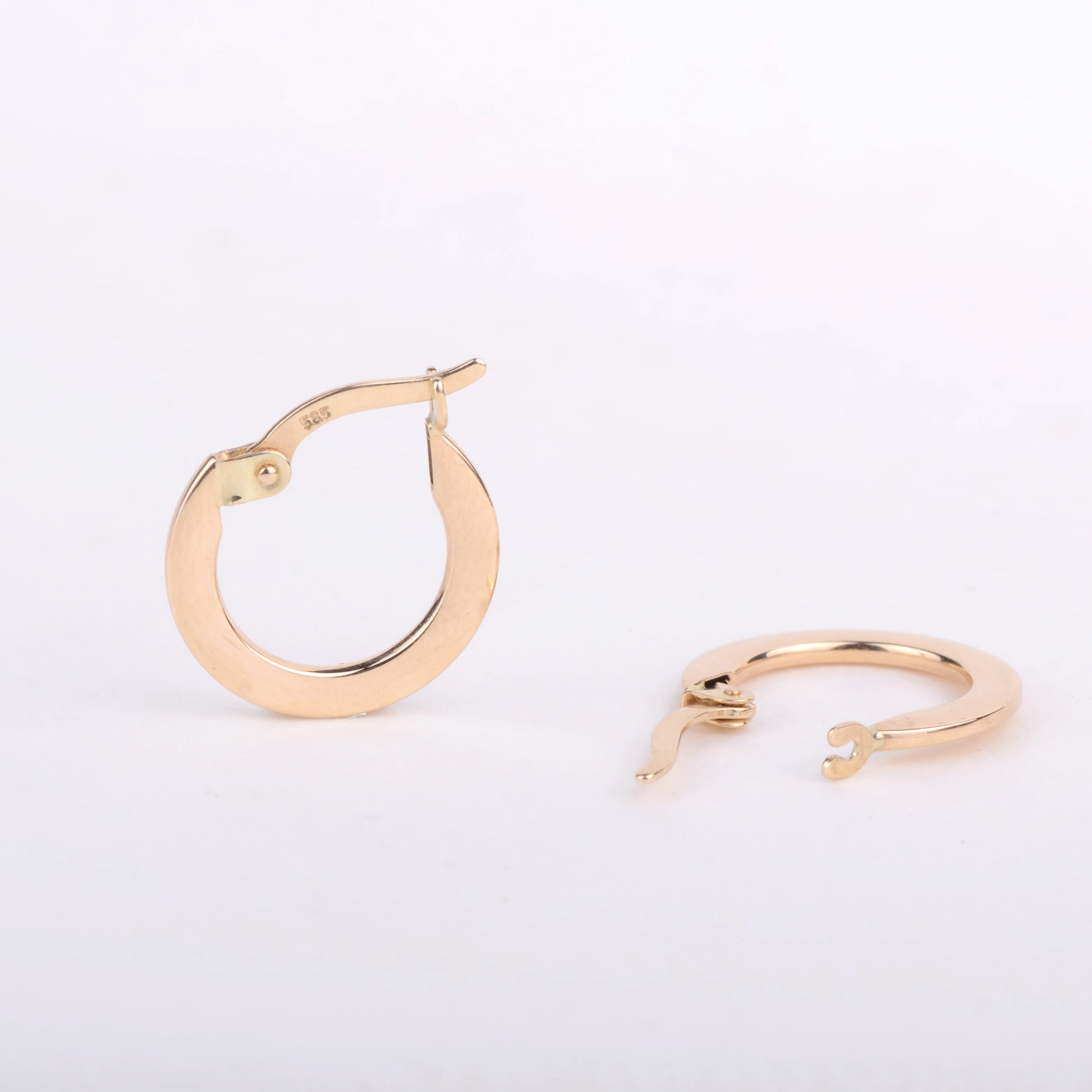 Earrings 14k whoopi!