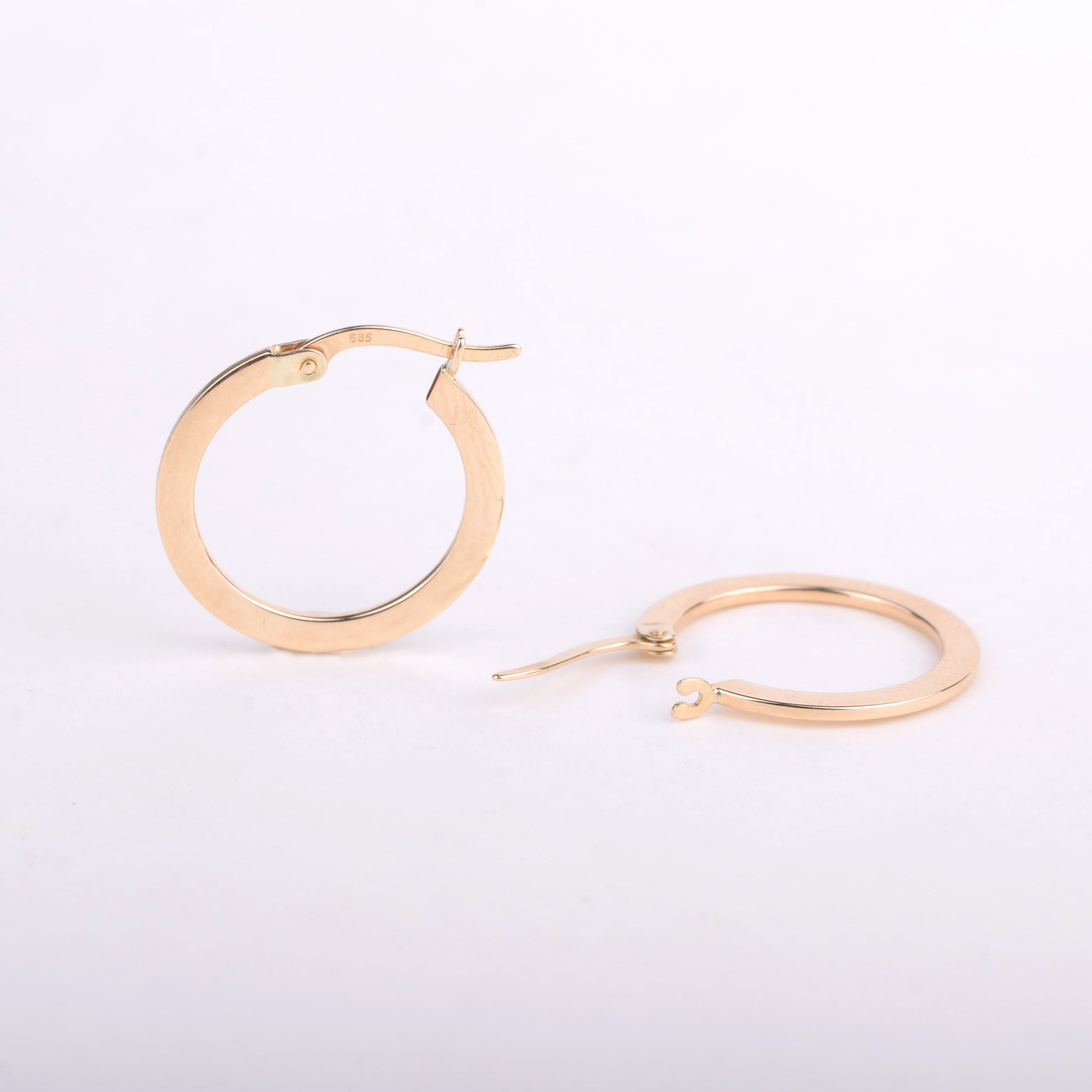 Earrings 14k whoopi!