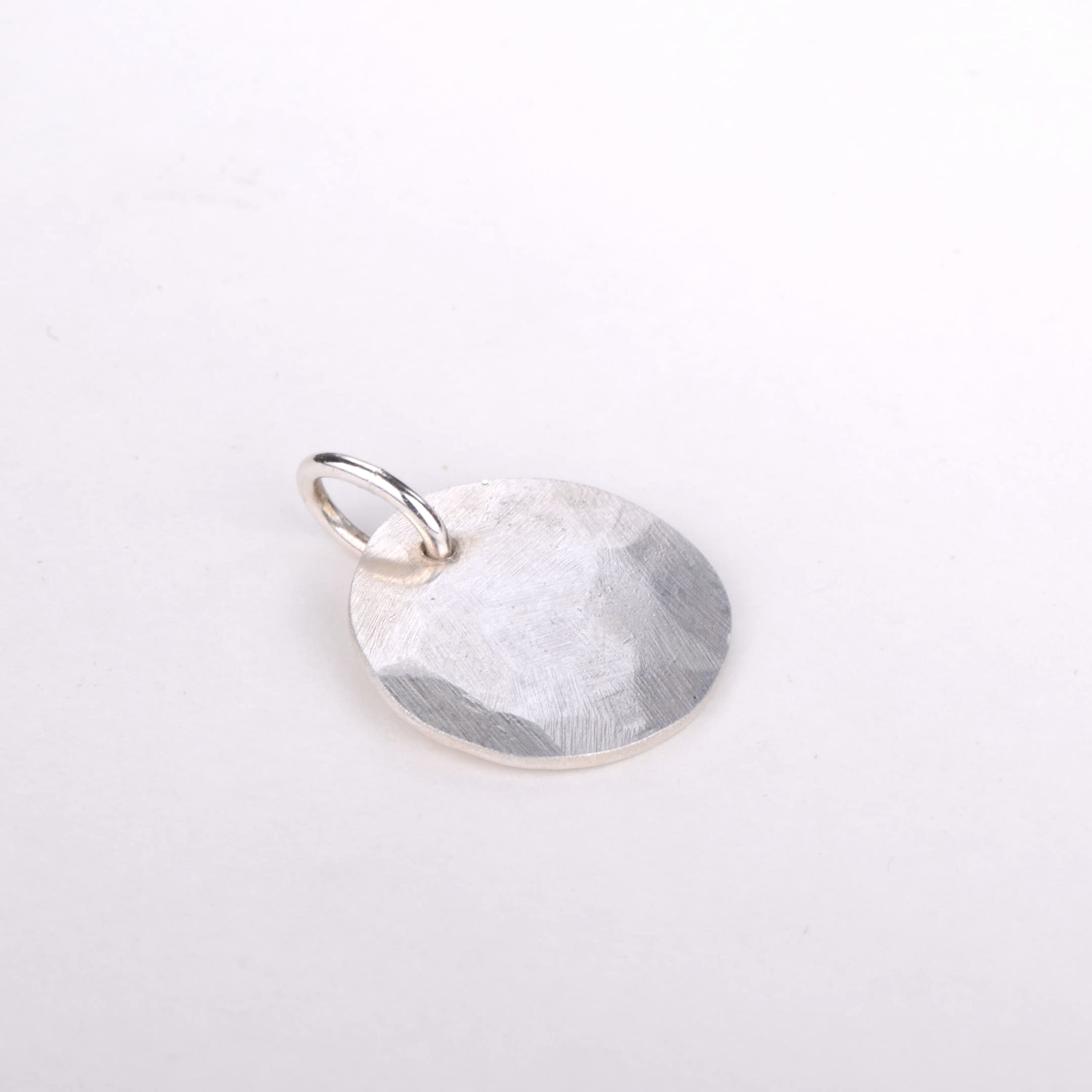 pendant round