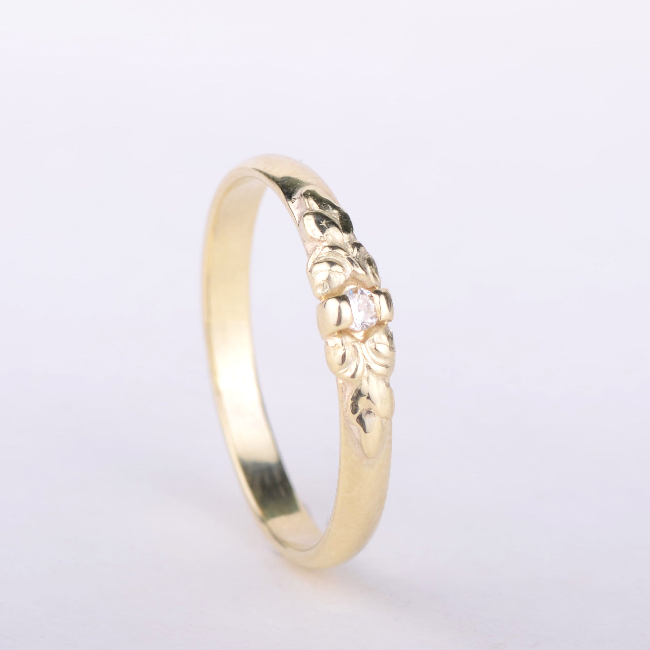 Ring 14k flower diamond