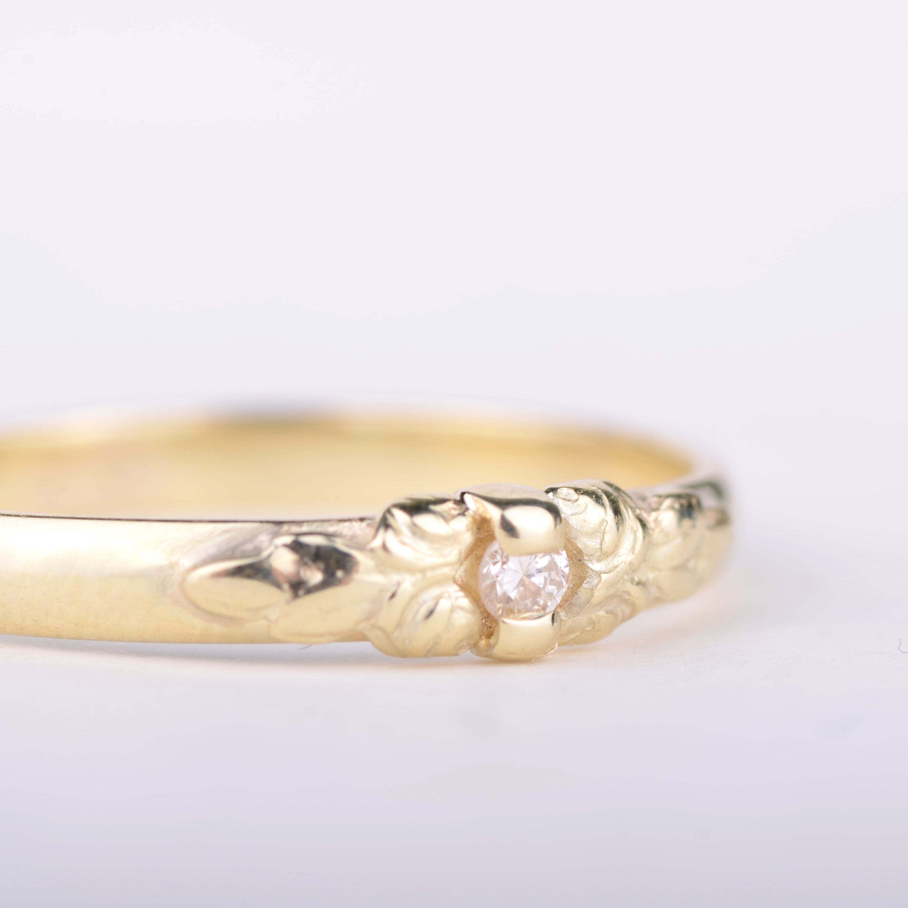 Ring 14k flower diamond