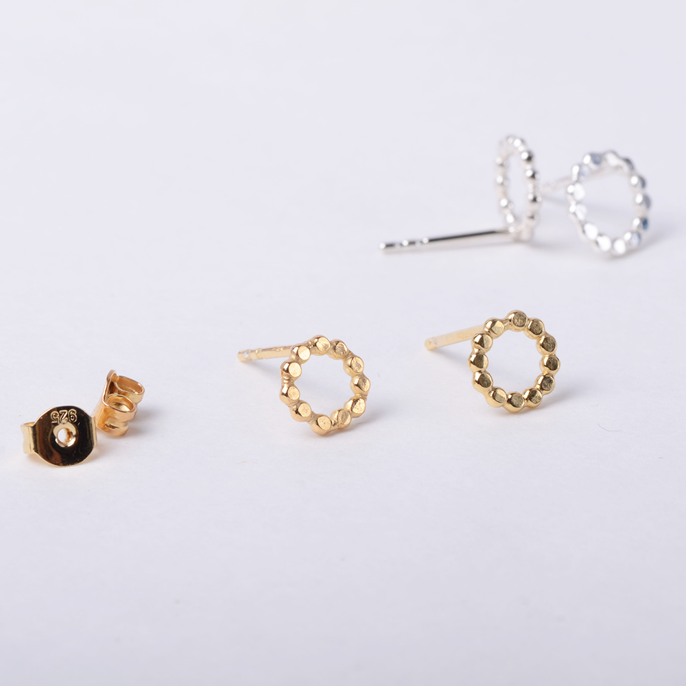 Earrings flat pearl small