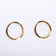 Earrings hammered