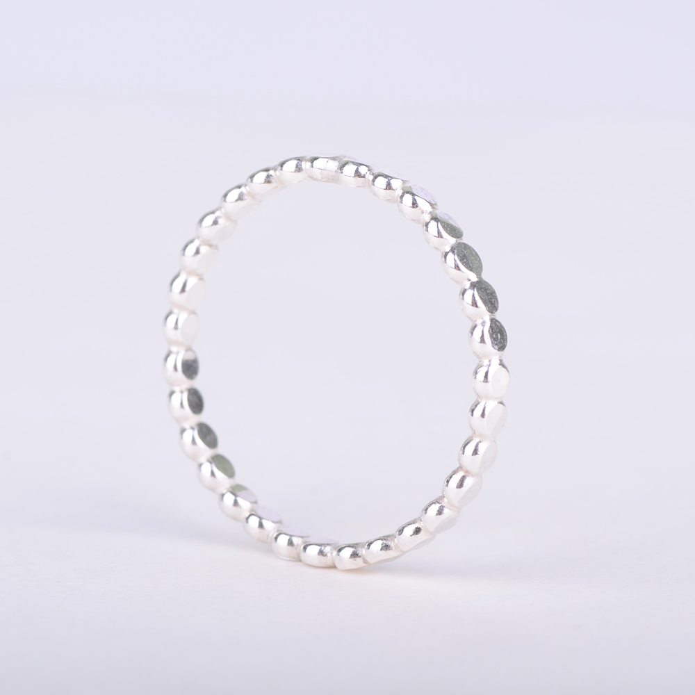 Ring flat pearl