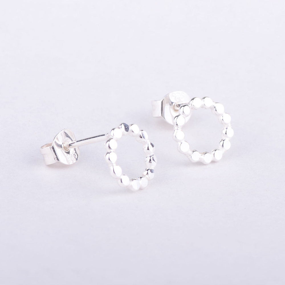 Earrings flat pearl small