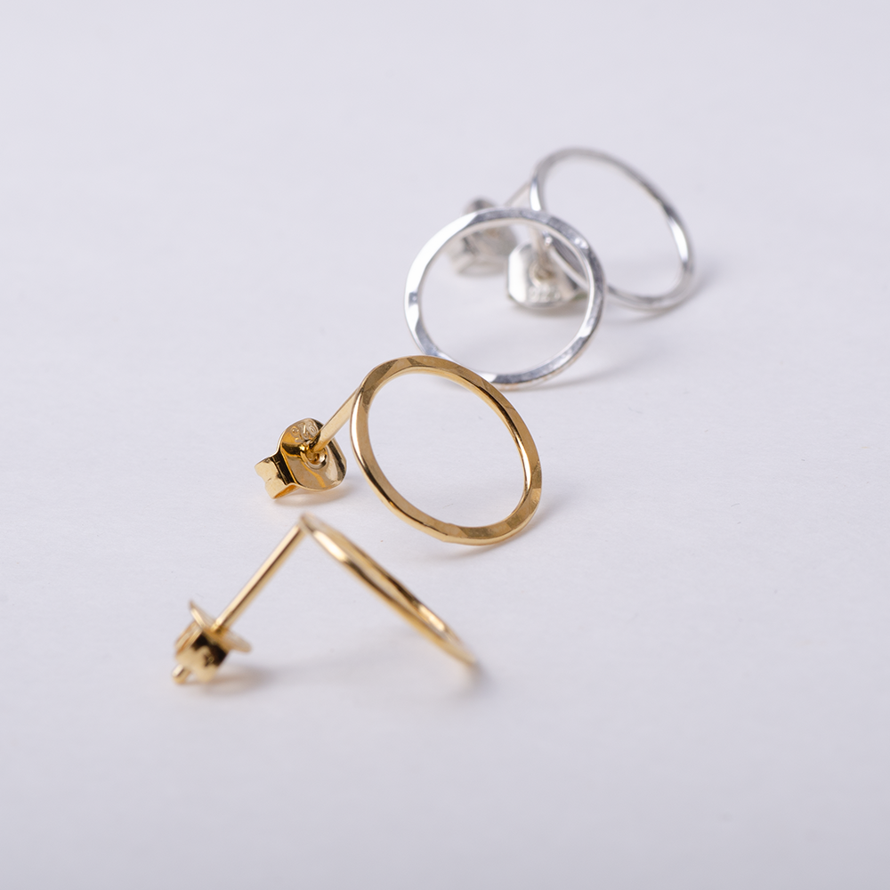 Earrings hammered
