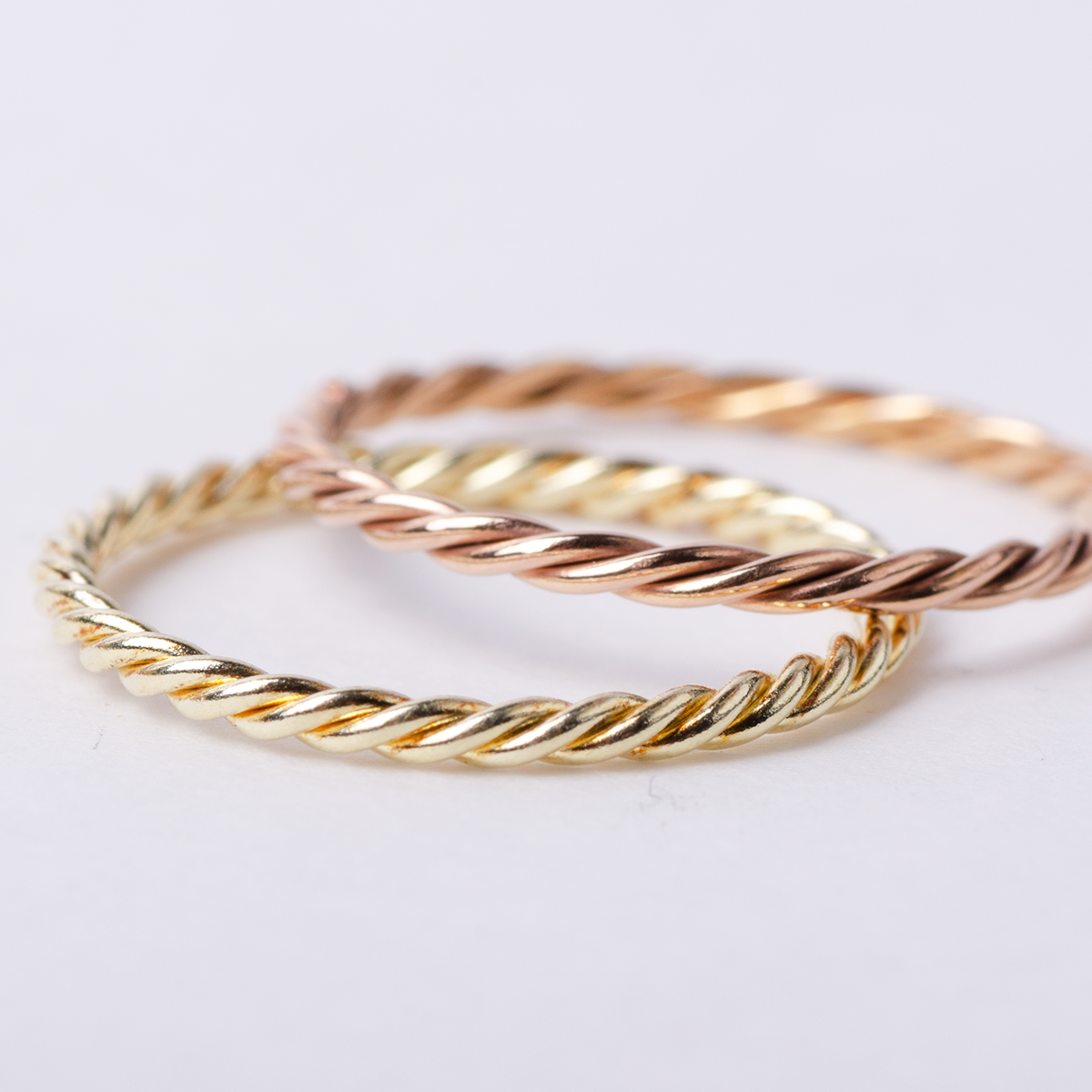 Ring 14k twisted